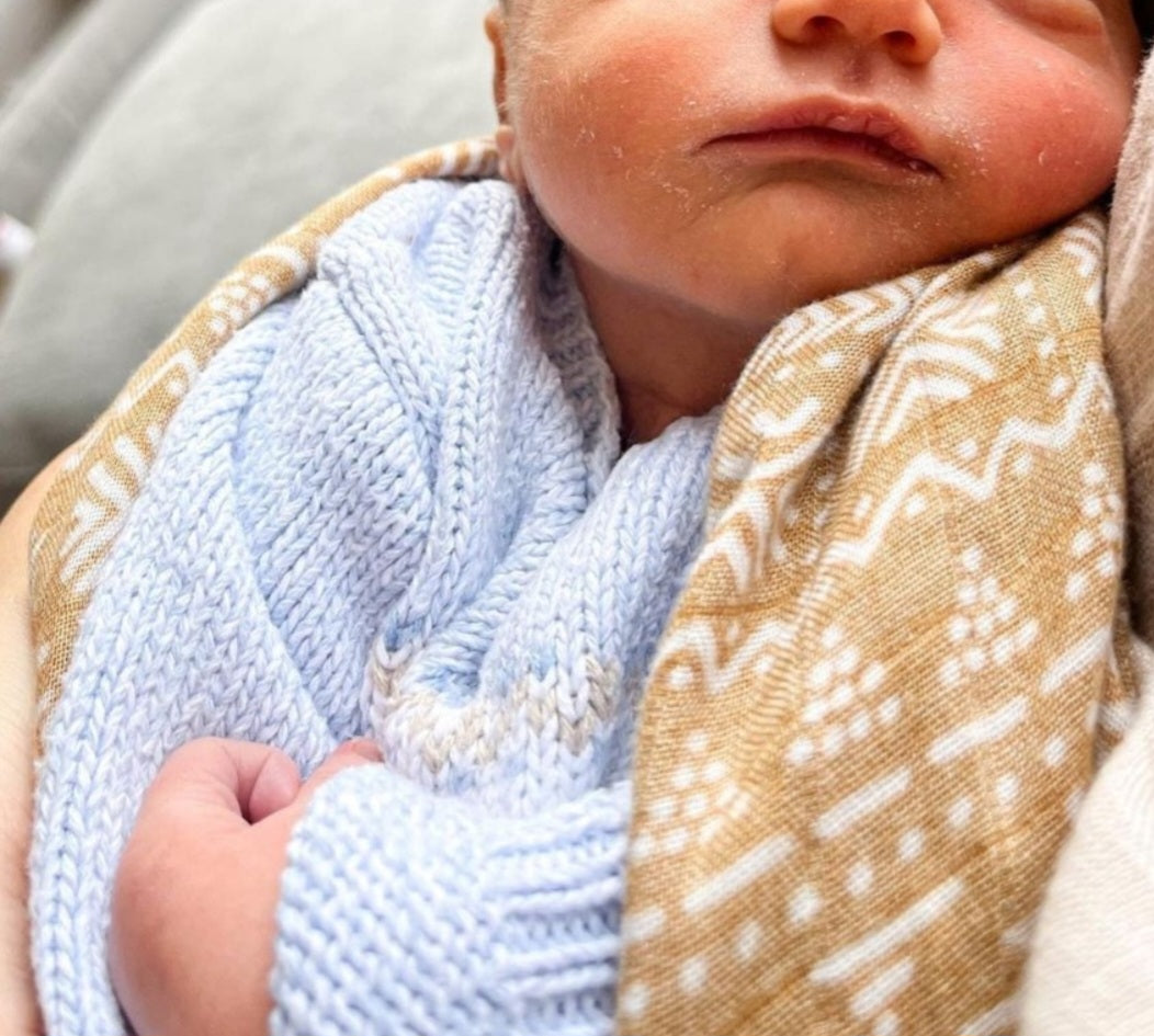 Swaddles
